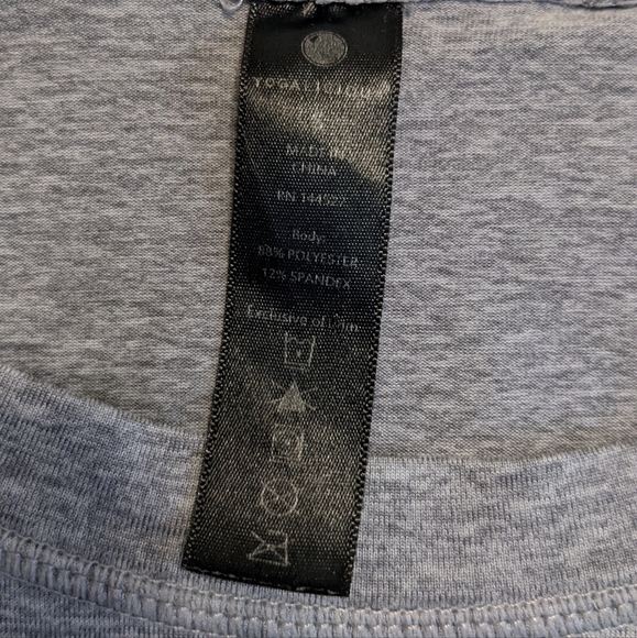 Yogalicious Gray Open Back Long  Sleeve Active Tee Size Small EUC - Picture 3 of 7